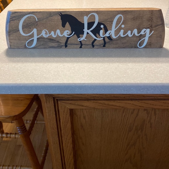 Whiskey Barrel top piece - Picture 2 of 3